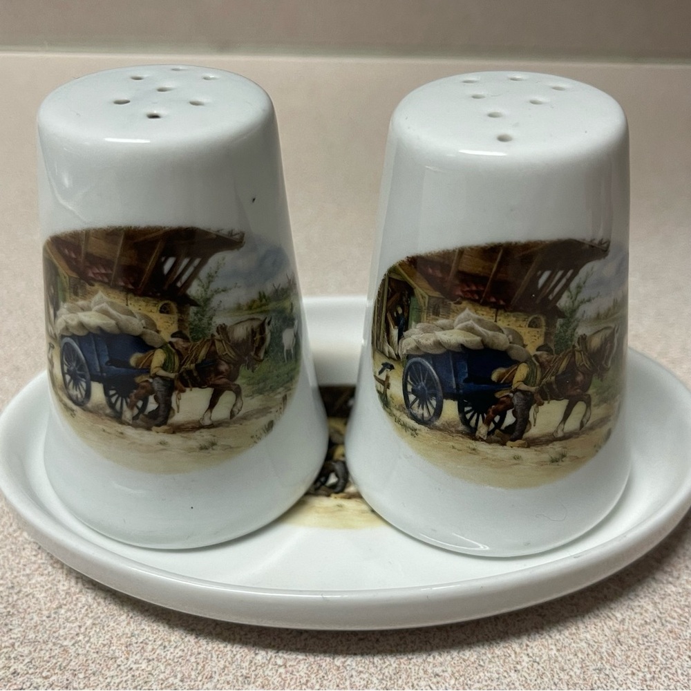Vintage 1984 Royal Schwabap Salt & Pepper Shakers Dutch Hand Painted Horse Wagon